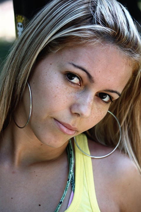 אני שולח מכתבי אהבה לאנשים שאני לא מכיר וזה לגמרי בסדר גמור